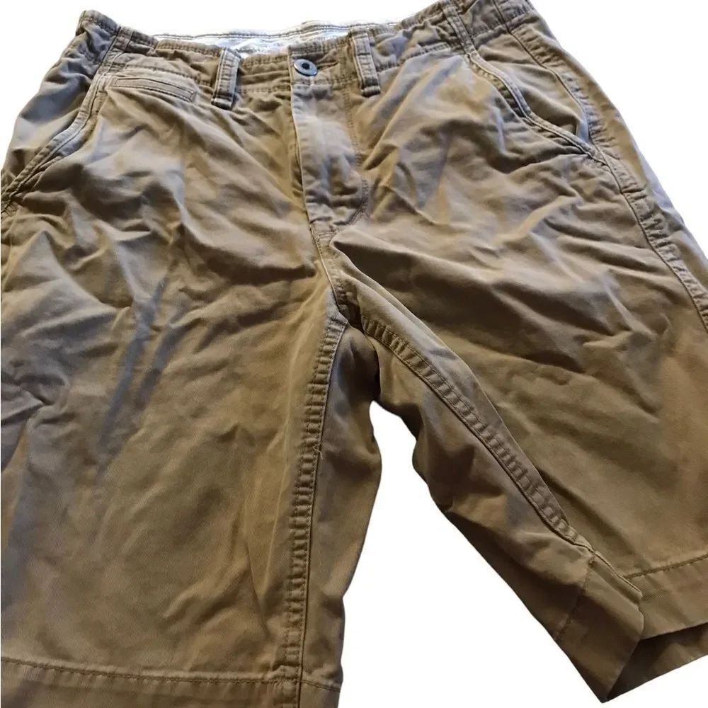 American Eagle Outfitters size 31 longer length cargo shorts new without tags